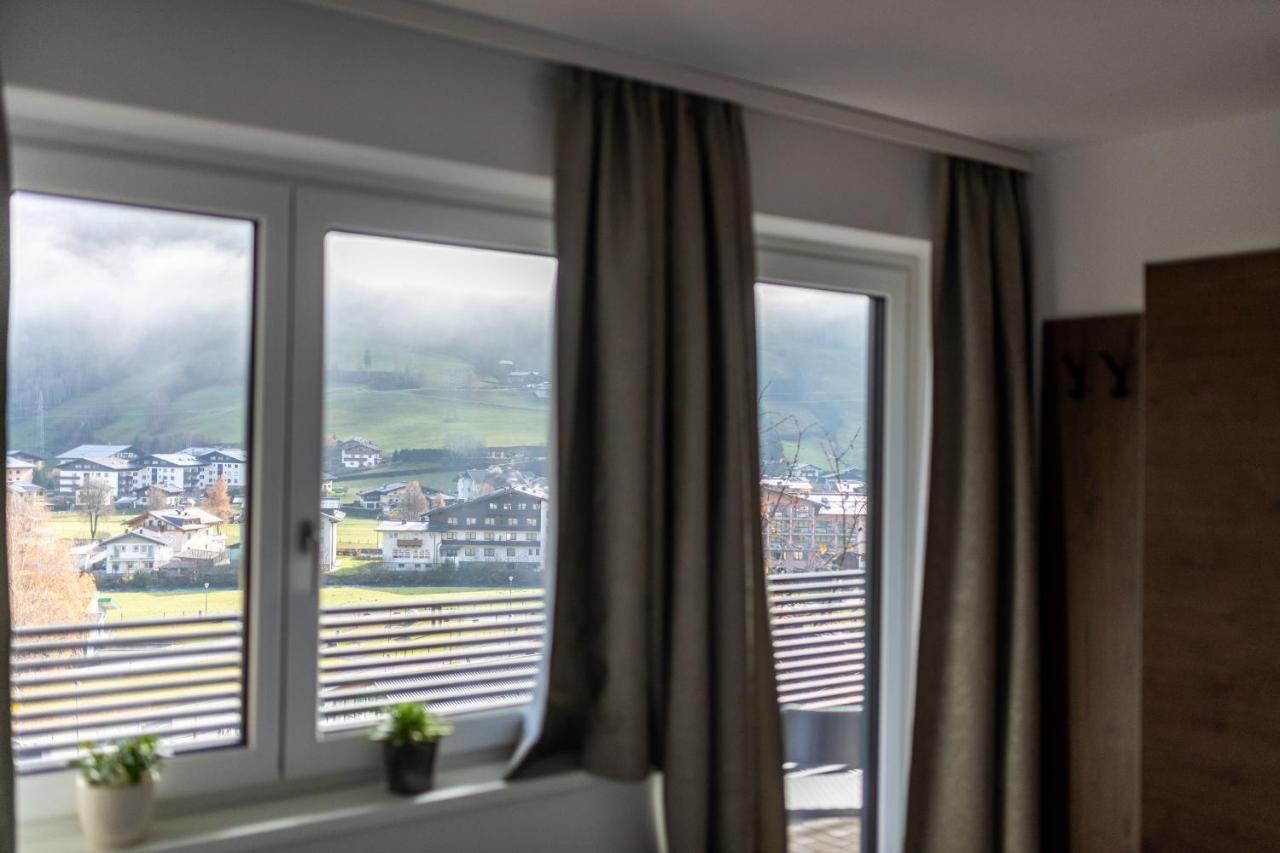 Amelies Mountain View Apartman Kaprun Kültér fotó